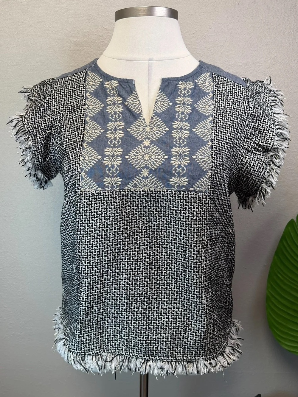 THML Black & White Embroidered Tweed Short-Sleeve Top - Size XL